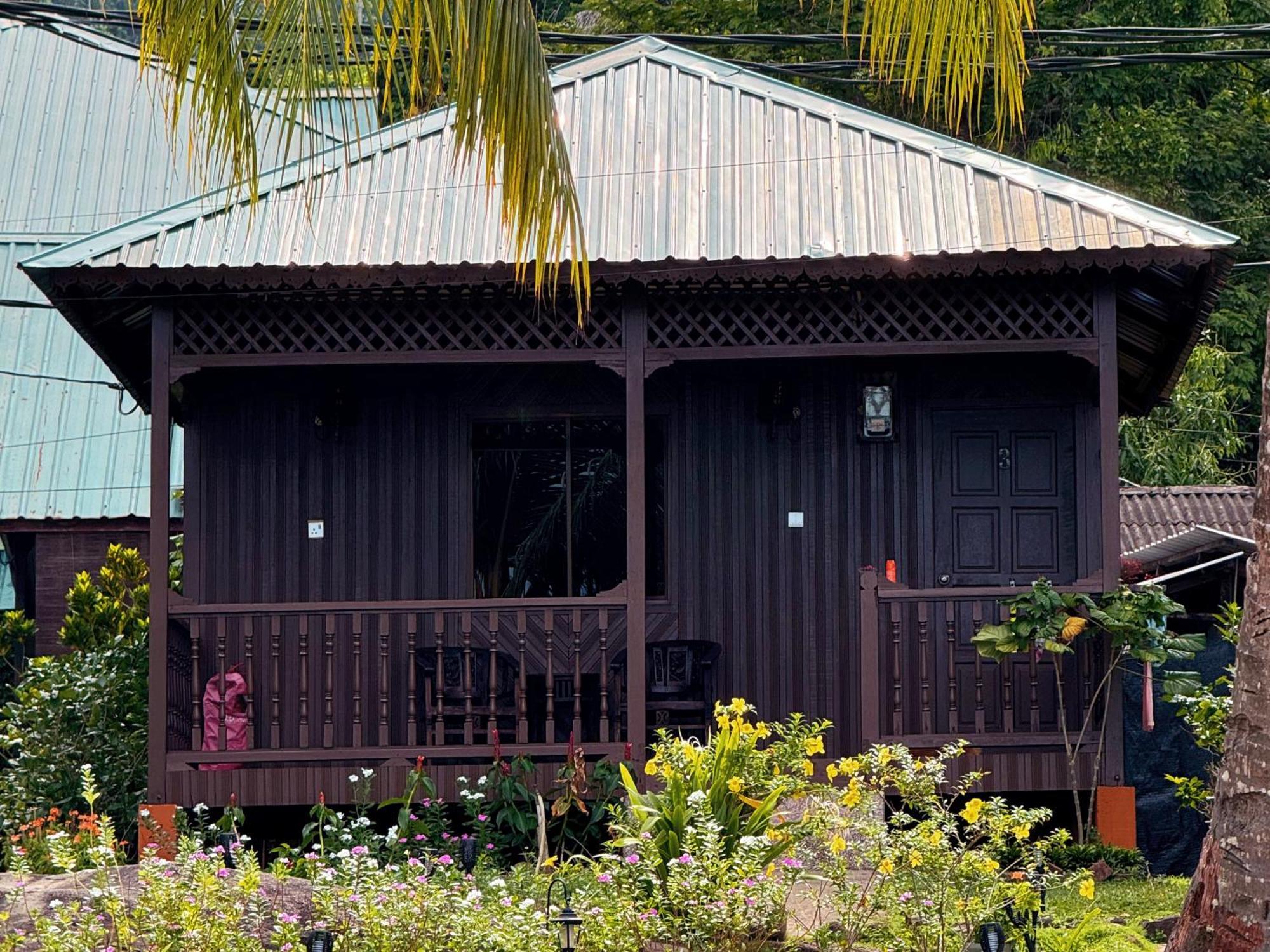 Kampong Ayer Batang Abc Chalet Tioman מראה חיצוני תמונה