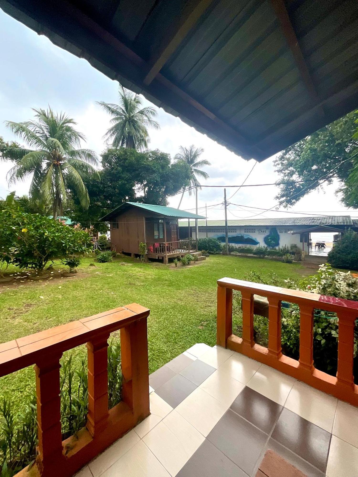 Kampong Ayer Batang Abc Chalet Tioman מראה חיצוני תמונה