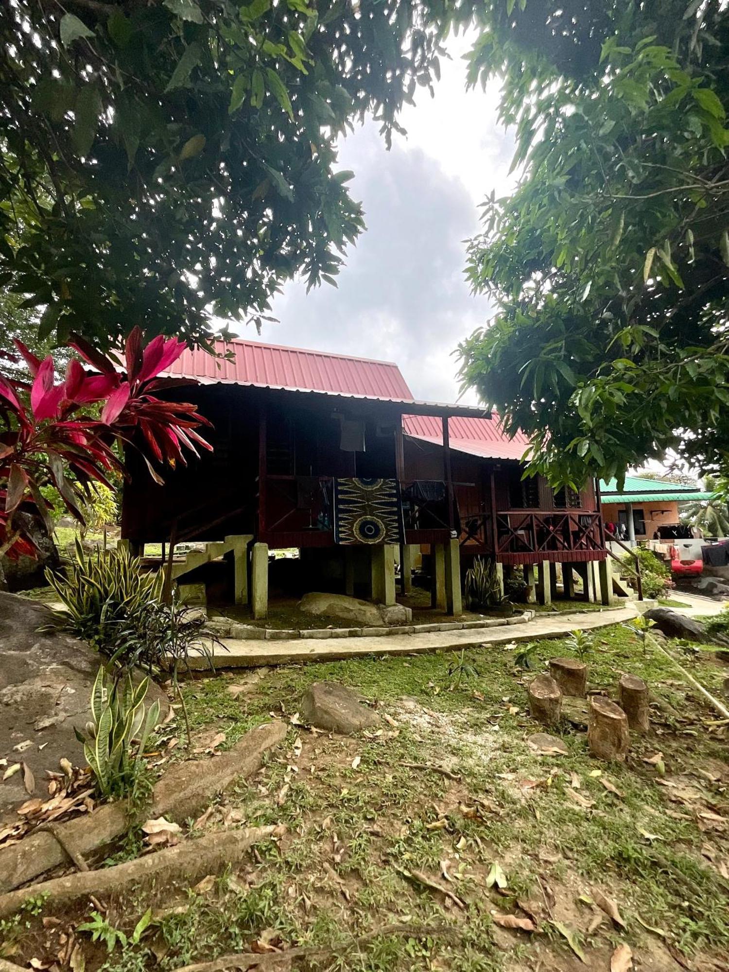 Kampong Ayer Batang Abc Chalet Tioman מראה חיצוני תמונה